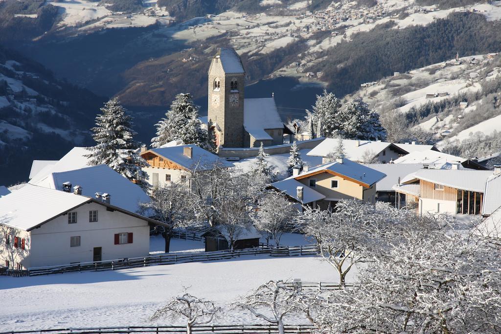 Gasthaus St. Valentin Chiusa Exterior foto