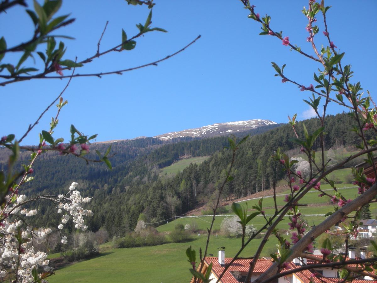 Gasthaus St. Valentin Chiusa Exterior foto